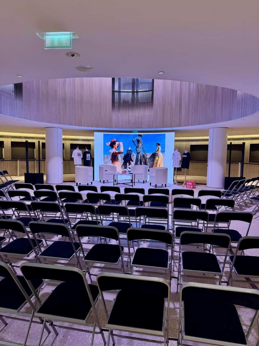 Écran LED — Convention